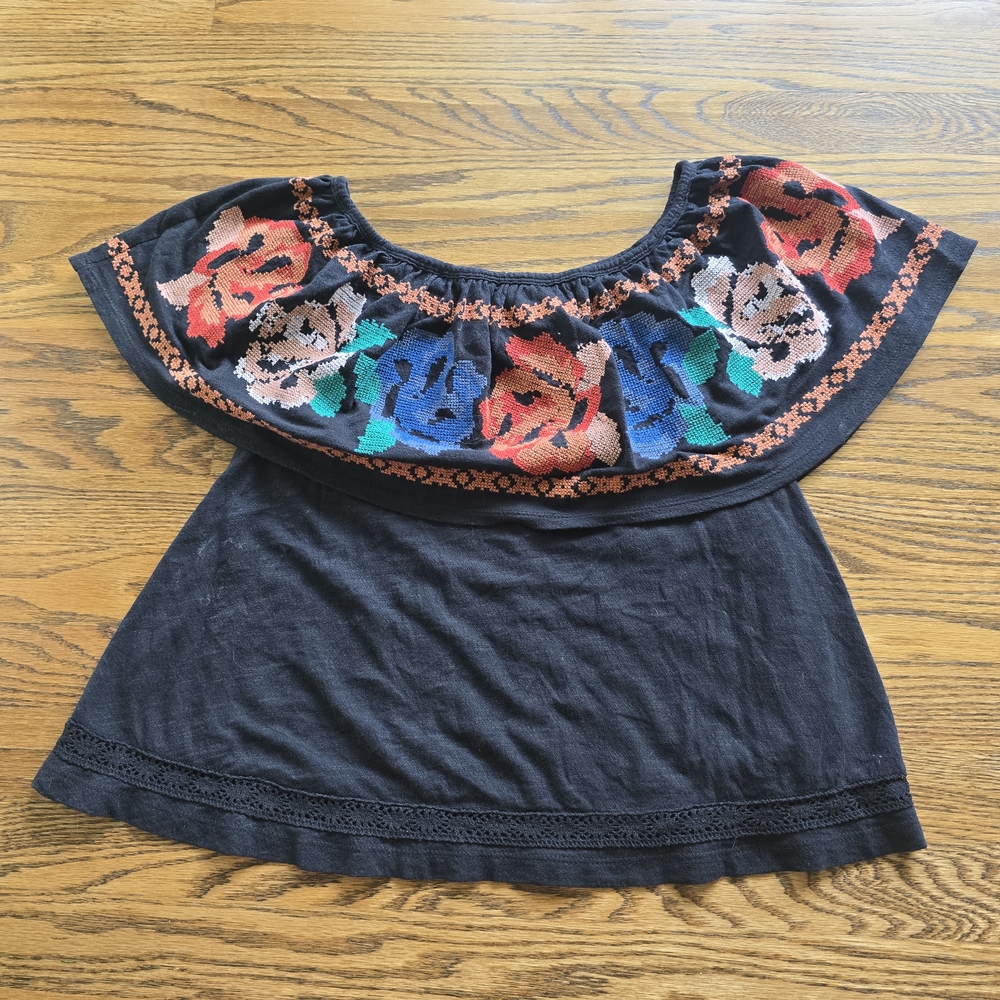 Free People Embroidered Black Blouse with Floral Design Size Medium